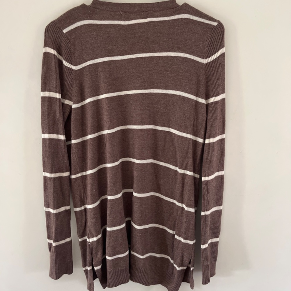Sweater - Picture 3 of 4